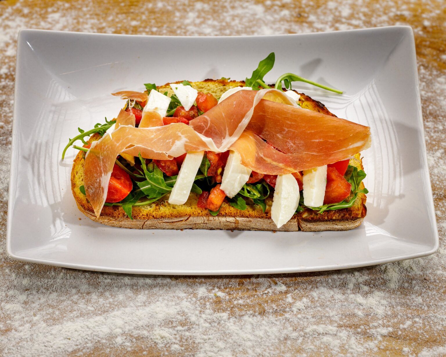 MAXI BRUSCHETTA AL PROSCIUTTO CRUDO TapPizza.ro